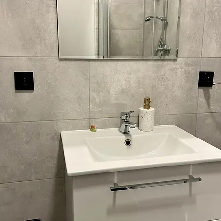 Apartament Piotrkowska - Blisko Manufaktury I Centrum *